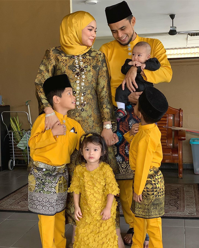 Zaquan Adha bày tỏ gia đình chính là động lực để anh luôn nỗ lực thi đấu. Những khoảnh khắc hạnh phúc của 5 thành viên nhà Adha luôn nhận được hàng chục nghìn lượt yêu thích từ dân mạng.