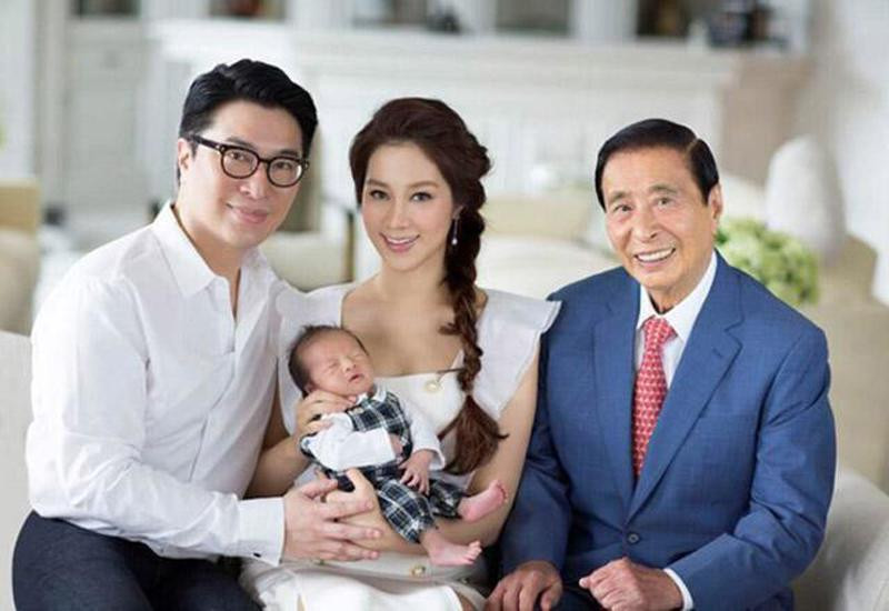 My nhan Hong Kong duoc bo chong thuong lon neu sinh them con