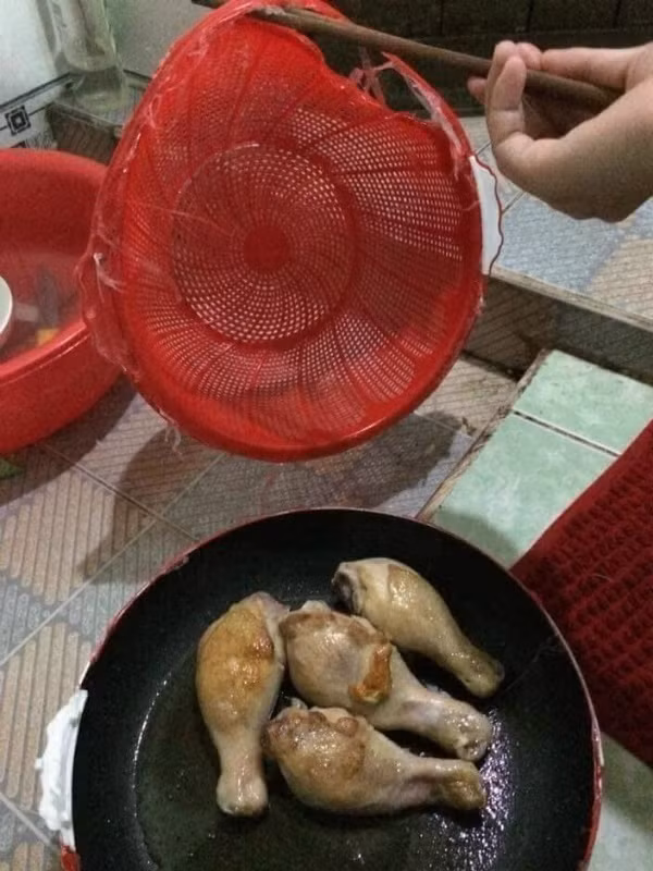 Tham hoa nau nuong cua gai vung trong lan dau ra mat nha nguoi yeu