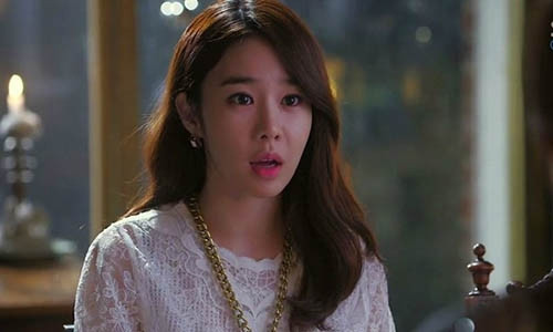 Toi tan nha danh ghen, thay bong dang co bo, toi so hai om mat khoc