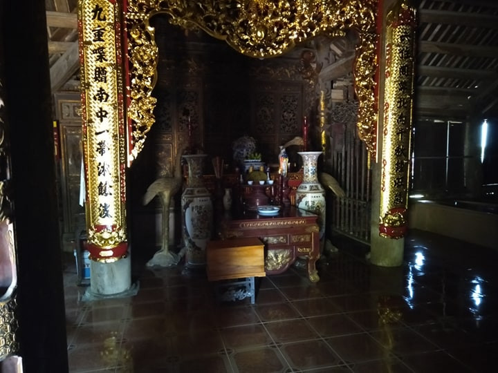 Chuyen 2 lang “sat vach” trai gai tram nam khong lay nhau