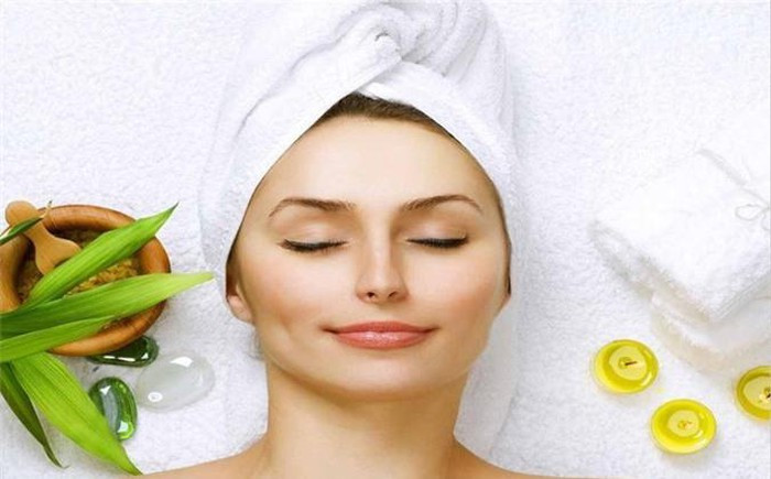 Collagen là thành phần thường thấy trong các sản phẩm chăm sóc da. Chúng có khả năng phục hồi cấu trúc da, giảm lão hóa da và tăng độ đàn hồi của da.