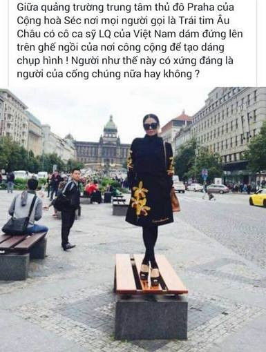 Lệ Quyên từng bị phê bình khi đứng lên ghế ở quảng trường Wenceslas, Cộng hòa Czech để chụp ảnh vào năm 2015.