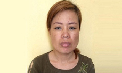 2 nu quai lua cu ong 72 tuoi vao nha nghi cuop tai san