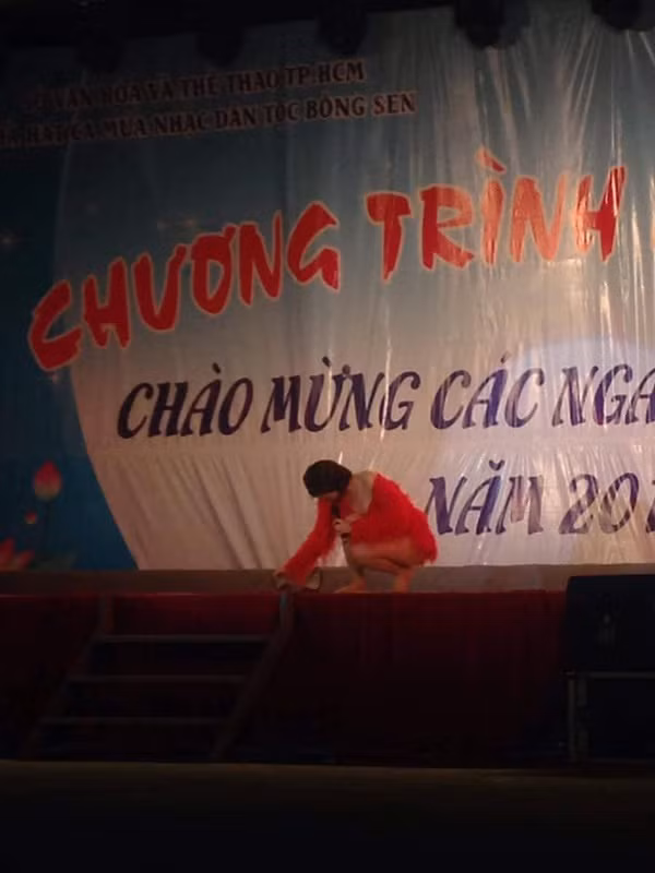 Dong Nhi duoc khen nhanh tri xu ly su co giay mac ket-Hinh-2