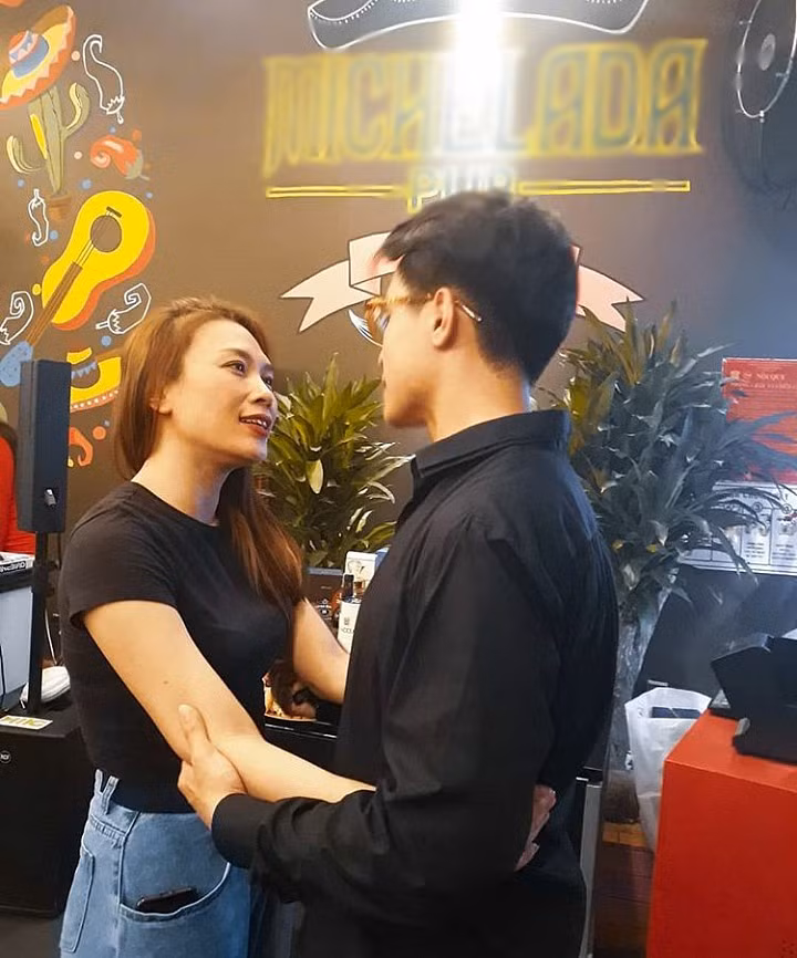 Truoc on ao Ha Anh Tuan - My Tam yeu nhau, Phuong Linh noi gi-Hinh-2