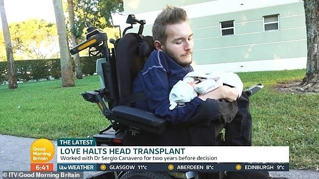 Nguoi dan ong tinh nguyen ghep dau thay doi quyet dinh bat ngo