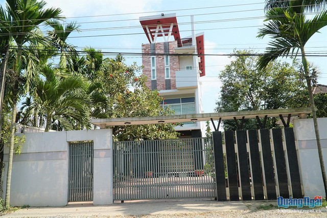 Nghe la Viet Nam: Trong nha cho chu ve chai, moi thang lanh ngan do-Hinh-2