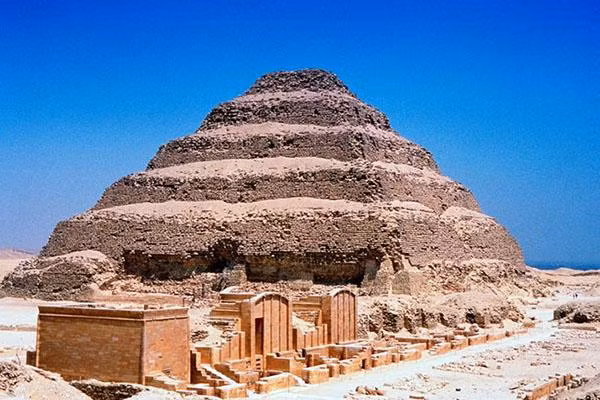 Nhung bi an “hai nao” ve kim tu thap Ai Cap-Hinh-3