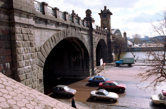 Top 5 dia diem tinh bao KGB doi mat tinh bao CIA o Moscow-Hinh-3