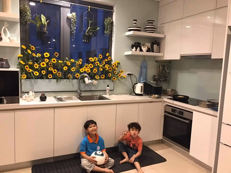 Không gian bếp là nơi các thành viên trong gia đình chị đều yêu thích.