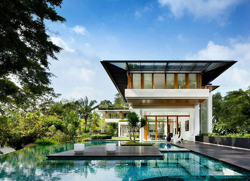 Bạn có thể tham khảo ý kiến của họ để bày trí ngoại thất nhà nhằm phát huy tối đa năng lượng tốt. Việc lựa chọn màu sắc ngôi nhà, số lượng cửa sổ, thiết kế chiều cao của cửa chính sao cho thật phù hợp… cũng góp phần tạo ra các nguồn vượng khí cho nhà. 