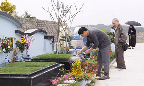 Nhung dieu gia chu can biet khi lam le Ta Mo to tien