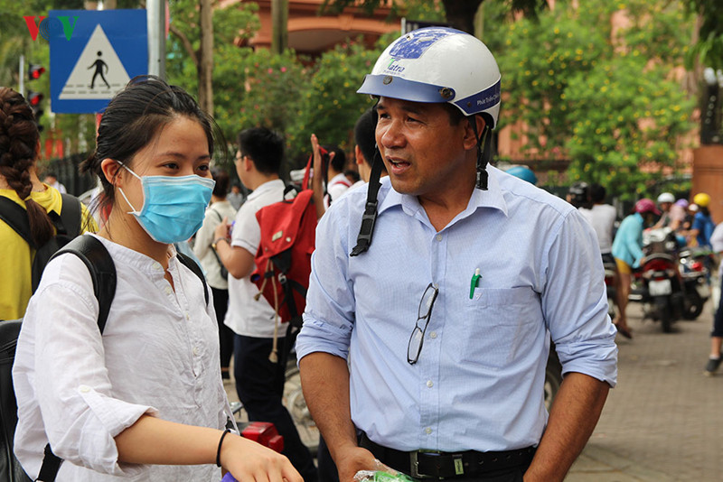 Bi kip giup si tu lam bai thi tot giua thoi tiet nang nong