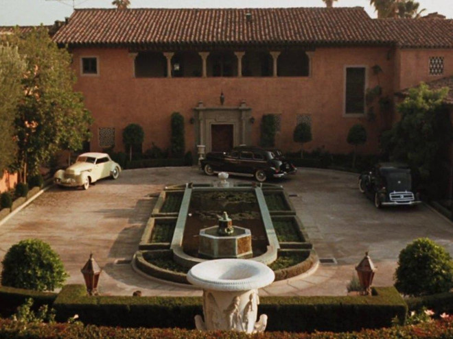 Căn biệt thự nổi tiếng này từng xuất hiện trong bộ phim tội phạm kinh điển The Godfather (Bố già) năm 1972. Ảnh: Paramount Pictures.