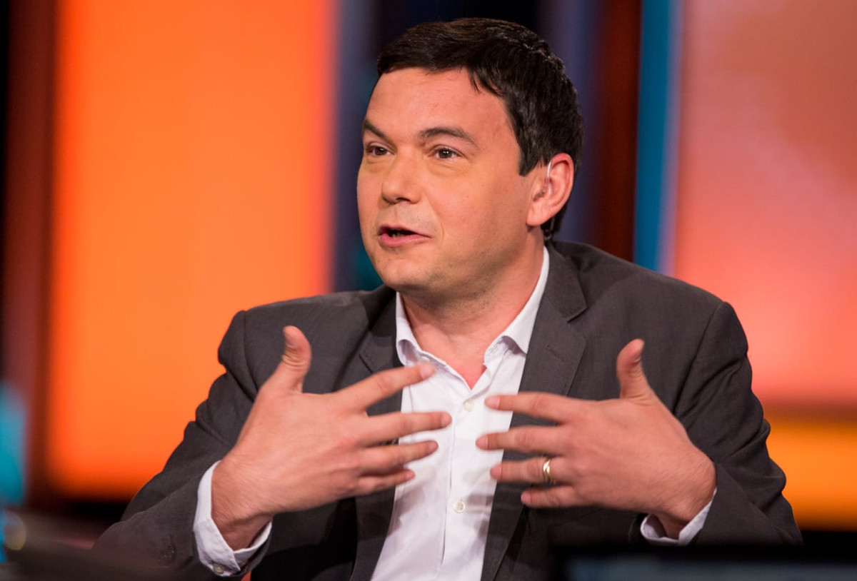 Chuyen gia kinh te khuyen chinh phu cho moi nguoi dan vai ty khi 25 tuoi