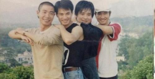 Bức ảnh thời trẻ của Công Lý, Xuân Bắc, Tấn Minh và Minh Quân.