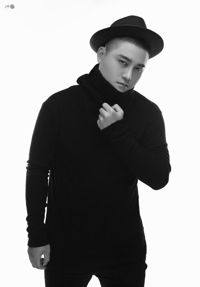 Vu Duy Khanh rao ban nha lam liveshow bat chap lo tien ti