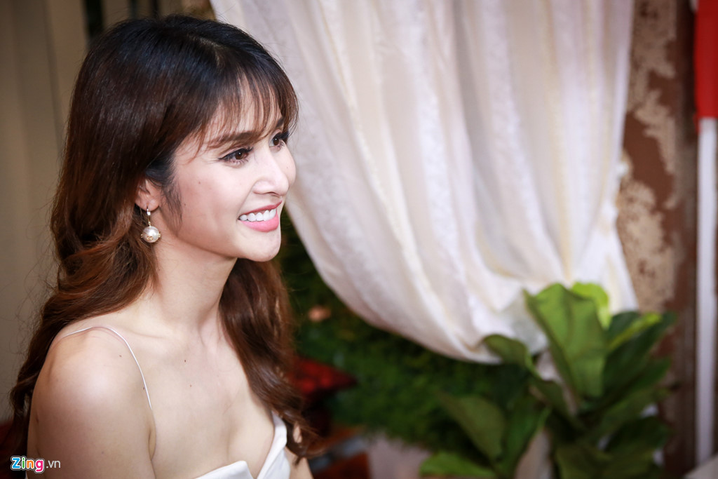 Theo Thảo Trang, việc giảm cân nhanh do cô chạy show đóng phim. Cùng thời điểm, nữ diễn viên đóng 2 phim, địa điểm cách xa nhau. Vì vậy, mỗi ngày cô chỉ ngủ được 3-4 tiếng. Tuy nhiên, nguyên nhân chính do cô suy nghĩ, mất ngủ vì công việc kinh doanh không thuận lợi.