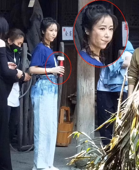 Hình ảnh mới đây của Lâm Tâm Như gây tranh cãi cộng đồng mạng, khi họ cho rằng nữ diễn viên cố tình cưa sừng làm nghé quá lố khi mình đã 43 tuổi.