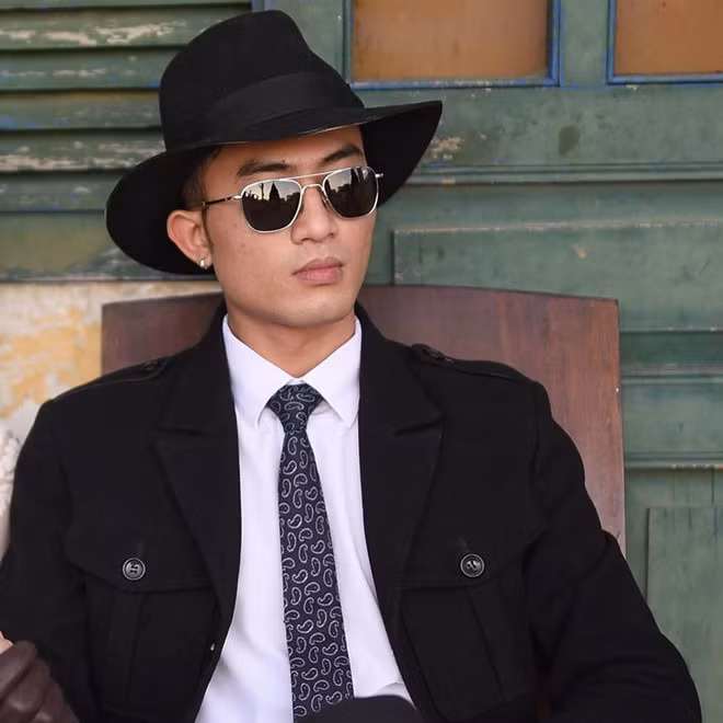 Diễn xuất của Doãn Quốc Đam với vai Cảnh trong phim hoàn toàn thuyết phục khán giả. Anh diễn chân thực trong cách nhả thoại, ánh mắt, biểu cảm. Thành công từ bộ phim khiến Doãn Quốc Đam thu hút được lượng người hâm mộ lớn. Nam diễn viên đang tham gia vai hacker có chỉ số IQ 150 - Fedora trong Mê cung.