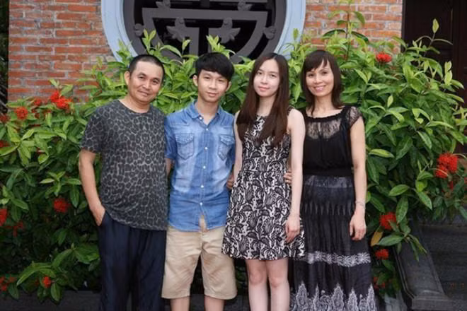 Ngo ngang con gai xinh nhu hoa hau cua 