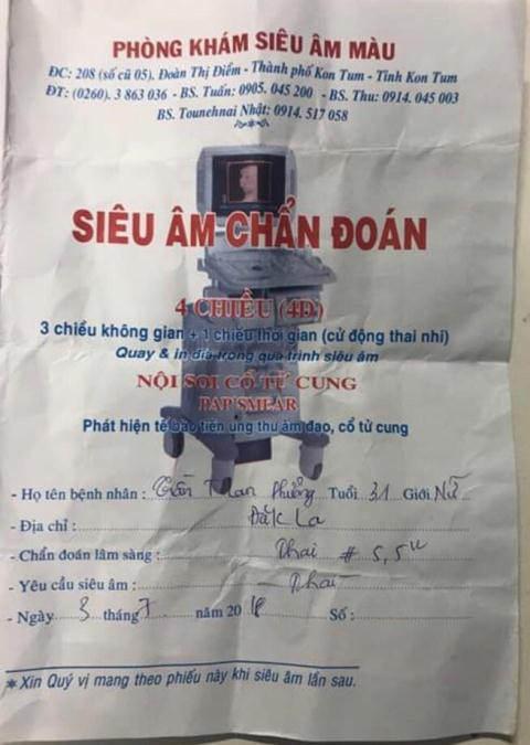 Sổ siêu âm chẩn đoán thai của chị Phương được anh Trung phát hiện vào tháng 7/2018.
