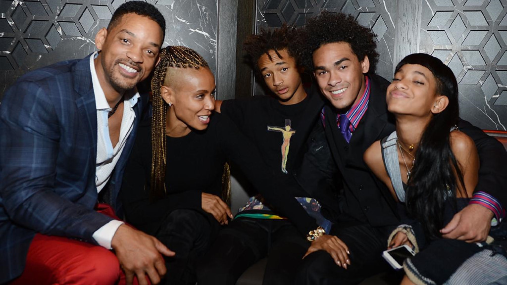 Will Smith va chuyen oa khoc trong nha ve sinh vi cuoi nham vo-Hinh-5