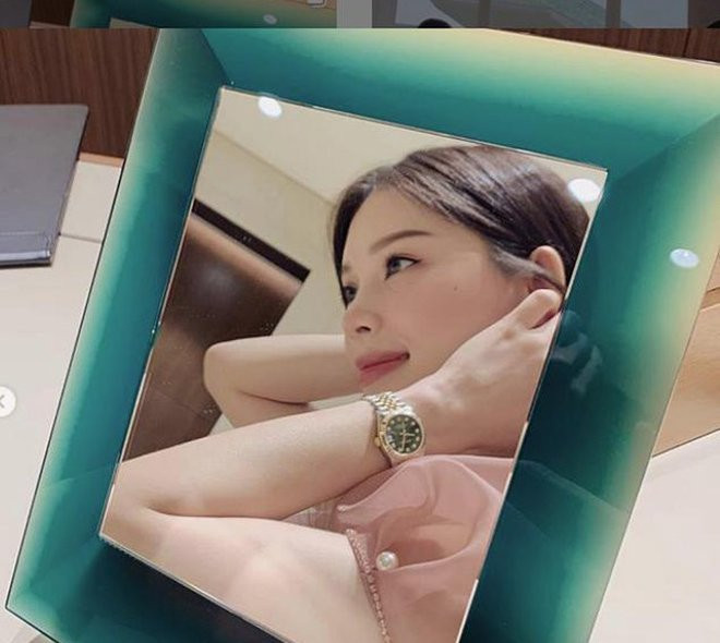 3 thieu gia Viet chieu ban gai: Nguoi bo 350 trieu mua dong ho, nguoi sam xe hop 13 ty-Hinh-2