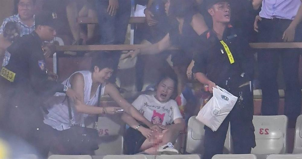 Hanh dong dep cua Duy Manh chiem song MXH sau vu fan nu trung phao sang CDV Nam Dinh-Hinh-2