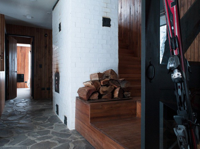 "Ở đây, bạn sẽ cảm thấy những khung cảnh được đóng khung, ự phân tán của ánh sáng và thực tế là bạn đang ở cấp độ tán cây. Bạn cảm thấy một cảm giác yên tĩnh tuyệt đối khi bao quanh mình là rừng nguyên sinh, núi, tuyết và núi lửa".