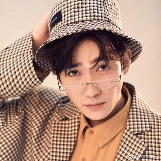 Trấn Hồn phát sóng từ 2018 nhưng danh tiếng của Chu Nhất Long vẫn không hề giảm sút. Nam diễn viên vẫn đứng đầu bảng xếp hạng thương hiệu trong nhiều tháng. Trong năm 2019, anh diễn nam phụ trong Minh Lan truyện và Người bạn thực sự của tôi.