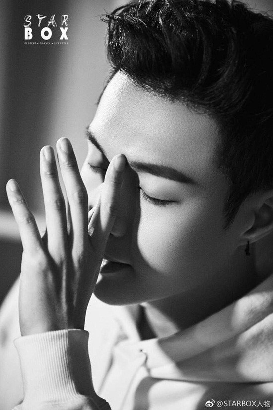 Xếp vị trí thứ 10 trong bảng xếp hạng này là Trương Nghệ Hưng. Anh vừa nhận giải Nam diễn viên phụ xuất sắc ở Lễ trao giải Hoa Đỉnh 2019 nhờ bộ phim điện ảnh The Islands. Bên cạnh đó, Nghệ Hưng vẫn thành công với sự nghiệp âm nhạc khi liên tiếp cho ra album mới và thực hiện loạt concert đông nghịt khán giả ở nhiều thành phố lớn của Trung Quốc.