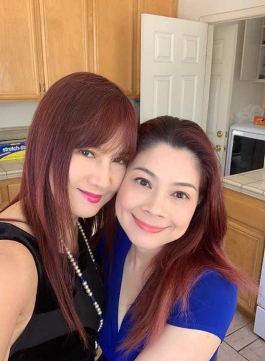 Mới đây trên trang cá nhân, nữ ca sĩ Thanh Thảo đăng tải loạt ảnh kỷ niệm cùng nữ diễn viên Hiền Mai và ca sĩ Hàn Thái Tú nhân dịp hai nghệ sĩ đi công tác tại Mỹ. Đặc biệt, Hàn Thái Tú trổ tài vào bếp chiêu đãi đàn chị những món ngon được hái từ khu vườn của Thanh Thảo.