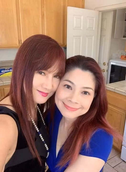 Mới đây trên trang cá nhân, nữ ca sĩ Thanh Thảo đăng tải loạt ảnh kỷ niệm cùng nữ diễn viên Hiền Mai và ca sĩ Hàn Thái Tú nhân dịp hai nghệ sĩ đi công tác tại Mỹ. Đặc biệt, Hàn Thái Tú trổ tài vào bếp chiêu đãi đàn chị những món ngon được hái từ khu vườn của Thanh Thảo.