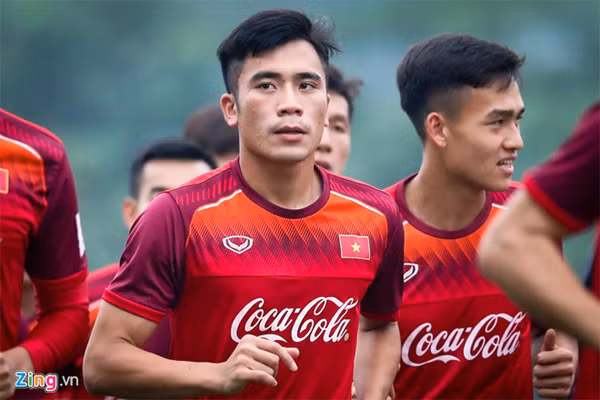 So phan ky la cua 2 anh em Bui Tien Dung o U23 Viet Nam-Hinh-2