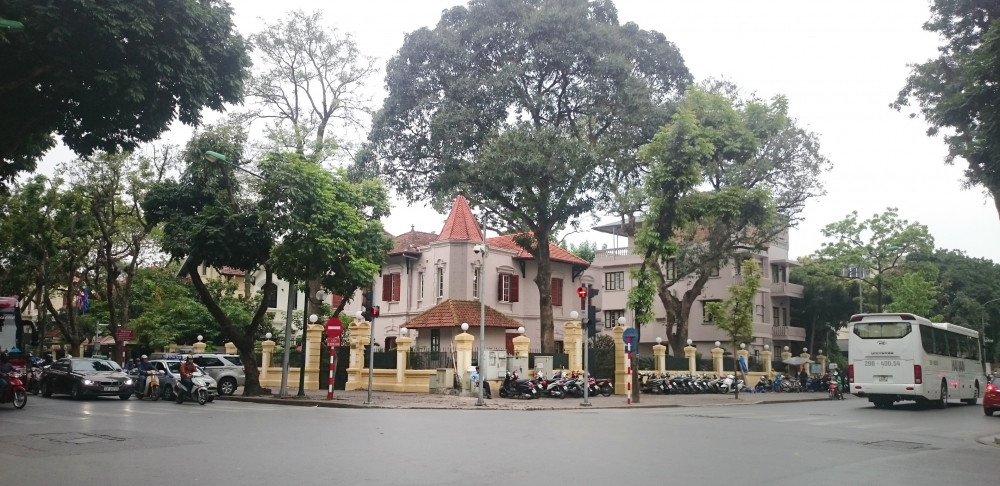 Biet thu Phap co 2.000 m2 giua pho lon Ha Noi cua tap doan Bau Thuy-Hinh-3