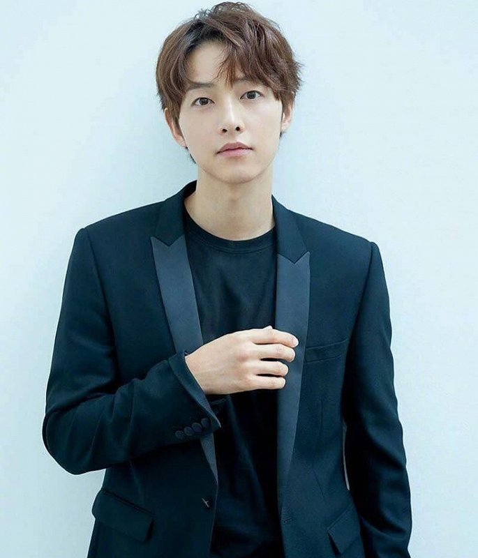 4 thang sau ly hon, cuoc song cua Song Joong Ki - Song Hye Kyo ra sao?-Hinh-4