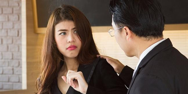 Me don than tuc tuoi: “Dan ong luon nghi chung toi de dai lam”