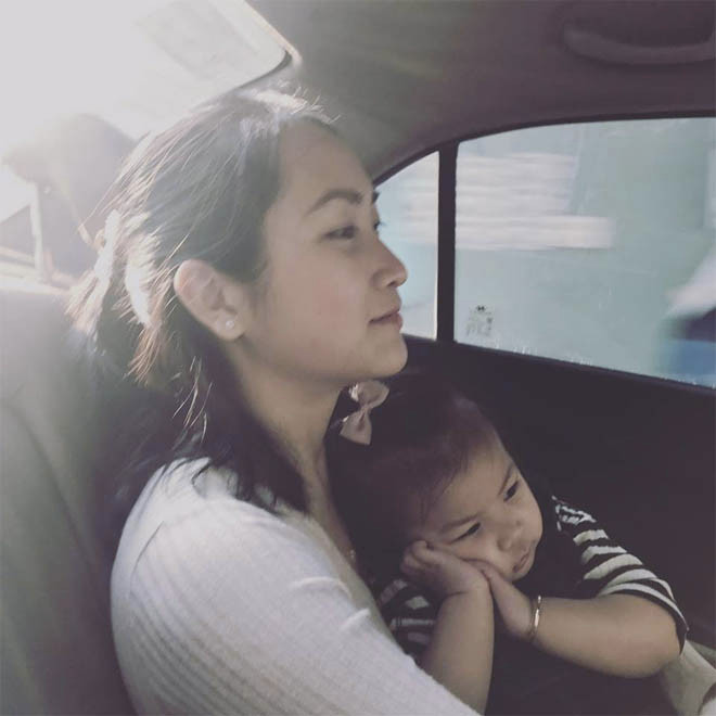 Vợ Lam Tường tâm sự, có những hôm chăm con đến tận tối khuya, cả người mệt nhoài, cô chỉ biết nằm mơ mang, mong sao có bóng dáng của Lam Trường ở đó để nói với anh rằng: “Ba ơi, ba đút cơm cho con dùm mẹ, mẹ mệt quá không dậy nổi”.