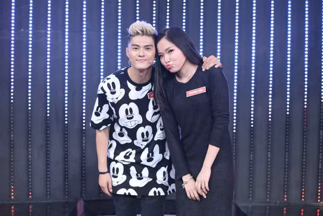 Linh Chi noi gi khi bi Ly Phuong Chau coi nhu 