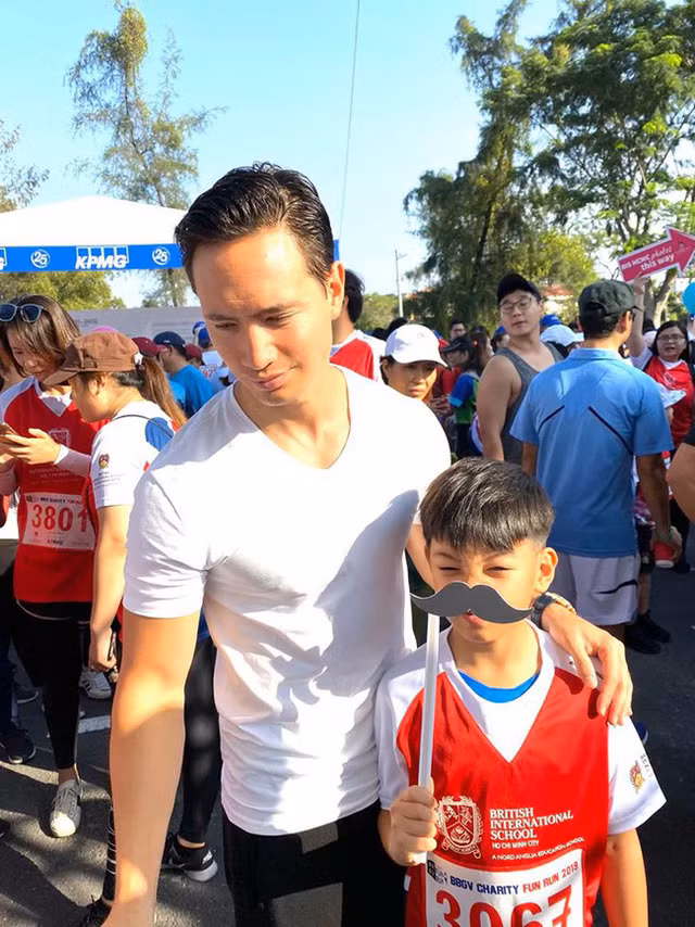 Cuong do la lan dau cham mat Kim Ly trong su kien cua Subeo-Hinh-3