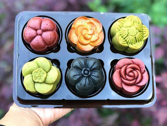 Chua toi Tet Trung thu, nhieu tiem banh da dai ha gia