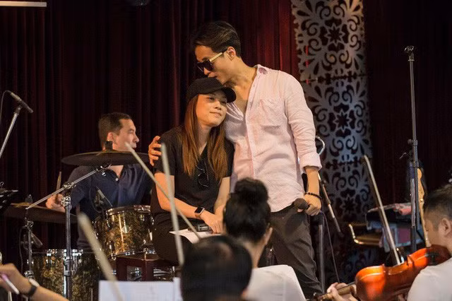 My Tam va Ha Anh Tuan than mat, fan 