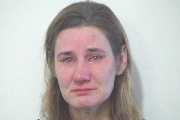 Co giao bi cao buoc tan cong tinh duc nam sinh 100 lan trong 3 nam