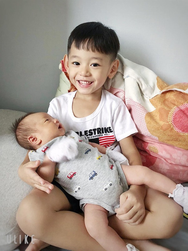 1 thang sau sinh, Tra My Idol chinh thuc cong khai chan dung quy tu