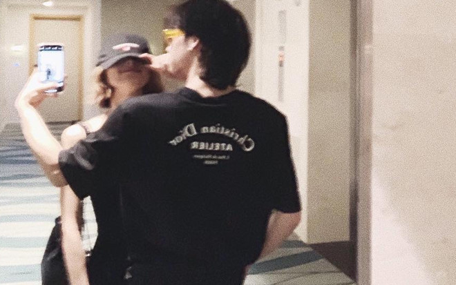 Hạ Vi công khai hình ảnh của bạn trai mới. Ảnh: Internet