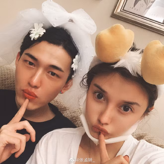 Nam dien vien Trung Quoc quan he dong tinh khien ban gai tu tu