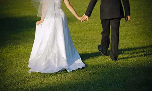 Chồng cũ mời đám cưới, tôi nói một câu khiến anh ta "muối mặt" Chong cu moi dam cuoi, toi noi mot cau khien anh ta