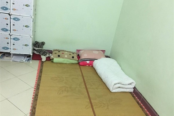 6 nam ngu duoi san nha, om dong no tien ty vi mua nha Ha Noi